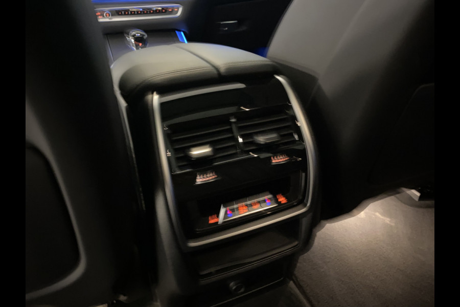 BMW X5 xDrive45e High Executive M-sport Panoramadak /  Trekhaak / Laser light/ Hud / Shadow-line