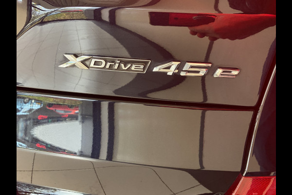 BMW X5 xDrive45e High Executive M-sport Panoramadak /  Trekhaak / Laser light/ Hud / Shadow-line