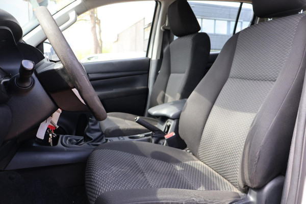 Toyota Hilux Camper 2.4 D-4D Dubbele Cabine Cool Comfort (ex.BTW) UNIEK IN NL