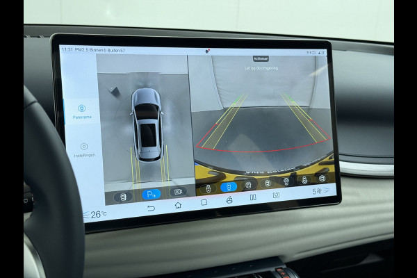 BYD ATTO 3 Comfort 60kWh Pano-dak Leer+Elektr.Verst. Warmtepomp Adaptieve Cruise 360°Camera Apple Carplay Android Auto Elektr.Achterklep De Verkeersbord detectie WiFi DAB Led Rijstrooksensor Keyless Smartphone Entry S.O.H. 96% Fabrieksgarantie tot 20-12-2028/150.000km Garantie op de LFP Accu tot 12-12-2030/200.000km €44.000,- Nieuw!