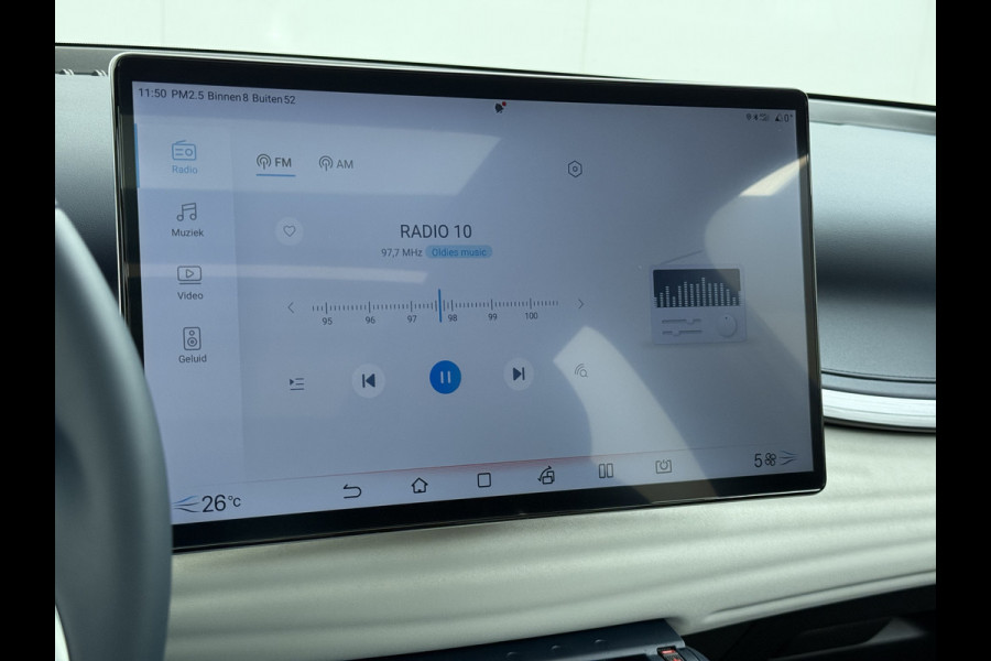 BYD ATTO 3 Comfort 60kWh Pano-dak Leer+Elektr.Verst. Warmtepomp Adaptieve Cruise 360°Camera Apple Carplay Android Auto Elektr.Achterklep De Verkeersbord detectie WiFi DAB Led Rijstrooksensor Keyless Smartphone Entry S.O.H. 96% Fabrieksgarantie tot 20-12-2028/150.000km Garantie op de LFP Accu tot 12-12-2030/200.000km €44.000,- Nieuw!