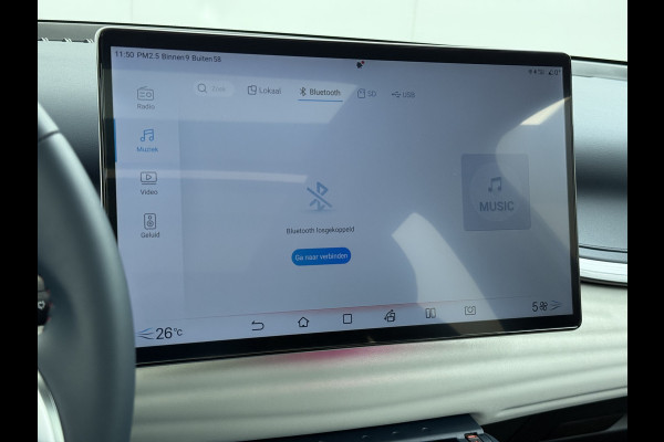 BYD ATTO 3 Comfort 60kWh Pano-dak Leer+Elektr.Verst. Warmtepomp Adaptieve Cruise 360°Camera Apple Carplay Android Auto Elektr.Achterklep De Verkeersbord detectie WiFi DAB Led Rijstrooksensor Keyless Smartphone Entry S.O.H. 96% Fabrieksgarantie tot 20-12-2028/150.000km Garantie op de LFP Accu tot 12-12-2030/200.000km €44.000,- Nieuw!