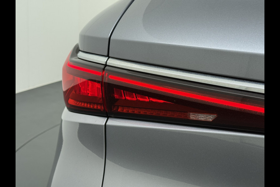 BYD ATTO 3 Comfort 60kWh Pano-dak Leer+Elektr.Verst. Warmtepomp Adaptieve Cruise 360°Camera Apple Carplay Android Auto Elektr.Achterklep De Verkeersbord detectie WiFi DAB Led Rijstrooksensor Keyless Smartphone Entry S.O.H. 96% Fabrieksgarantie tot 20-12-2028/150.000km Garantie op de LFP Accu tot 12-12-2030/200.000km €44.000,- Nieuw!