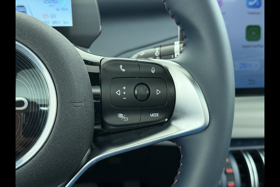 BYD ATTO 3 Comfort 60kWh Pano-dak Leer+Elektr.Verst. Warmtepomp Adaptieve Cruise 360°Camera Apple Carplay Android Auto Elektr.Achterklep De Verkeersbord detectie WiFi DAB Led Rijstrooksensor Keyless Smartphone Entry S.O.H. 96% Fabrieksgarantie tot 20-12-2028/150.000km Garantie op de LFP Accu tot 12-12-2030/200.000km €44.000,- Nieuw!