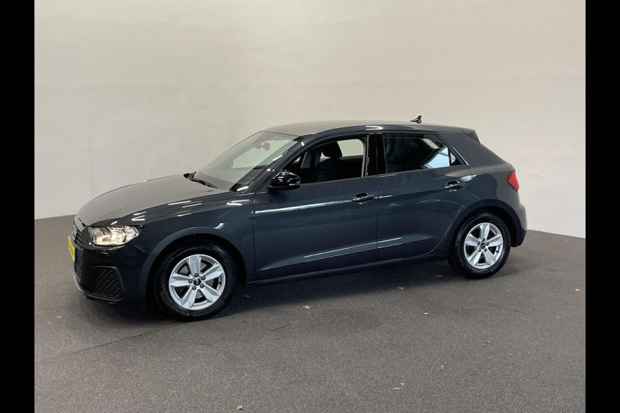 Audi A1 Sportback 1.0 TFSI Sportback AUT NAV Navigatie Apple Carplay/Android Auto Parkeersensoren Cruise Control Climate Control Lichtmetalen velgen
