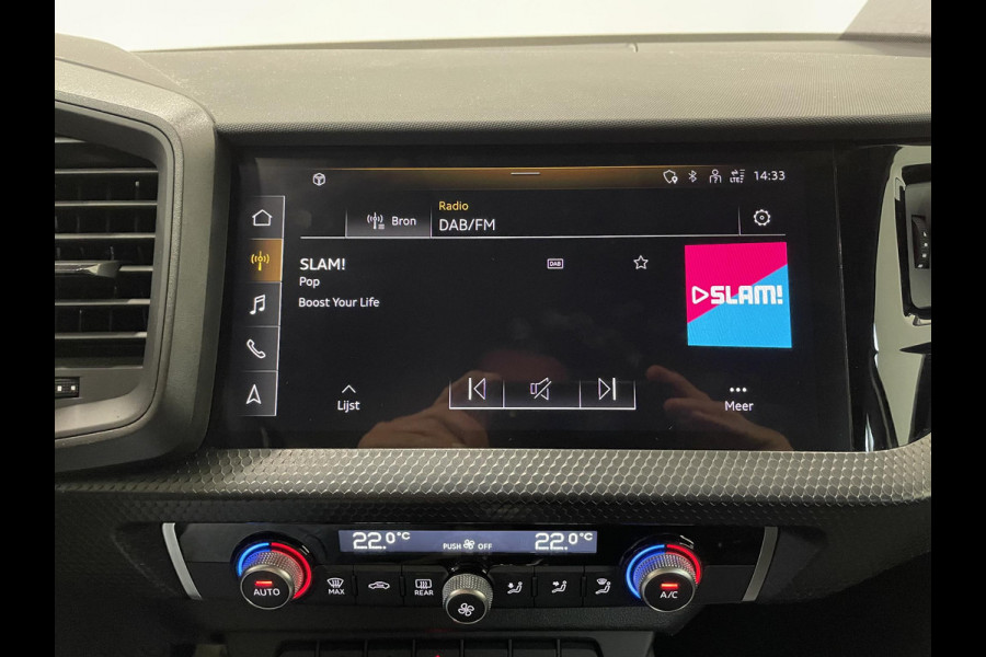Audi A1 Sportback 1.0 TFSI Sportback AUT NAV Navigatie Apple Carplay/Android Auto Parkeersensoren Cruise Control Climate Control Lichtmetalen velgen