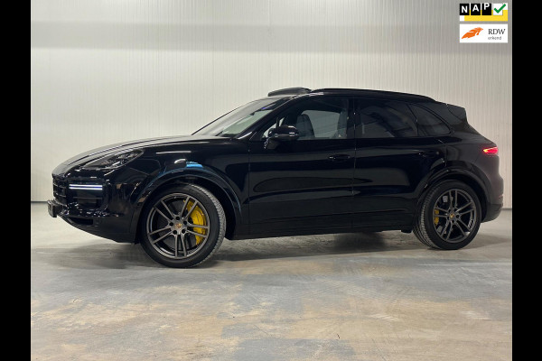 Porsche Cayenne 4.0 Turbo | NAP | SPORT CHRONO | PANO | KERAMISCH | TREKHAAK