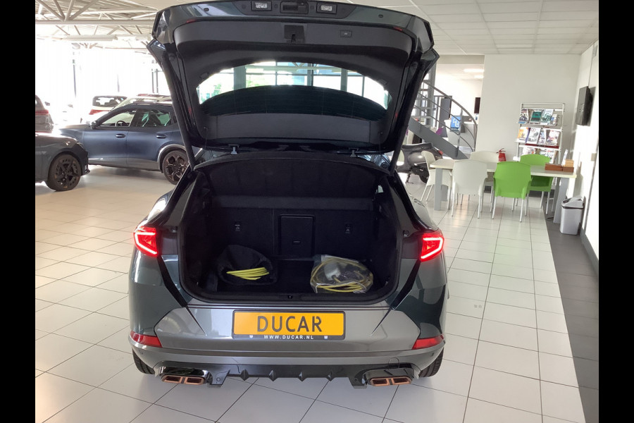 CUPRA Formentor 1.4 e-Hybrid VZ Performance 245 PK Panodak, Camera