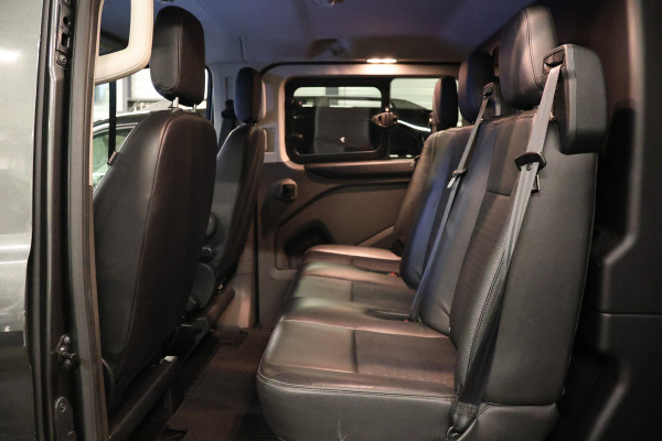 Ford Transit Custom 310 2.0 TDCI Sport DC 170 PK | Navigatie | Camera | CarPlay | Blind Spot | Alarm Klasse 3 | Rijstrooksensor | Trekhaak | L+R Schuifdeur | Maxton spoilerkit | Dubbel cabine | NAP Logisch | NL Auto | Nieuwe APK