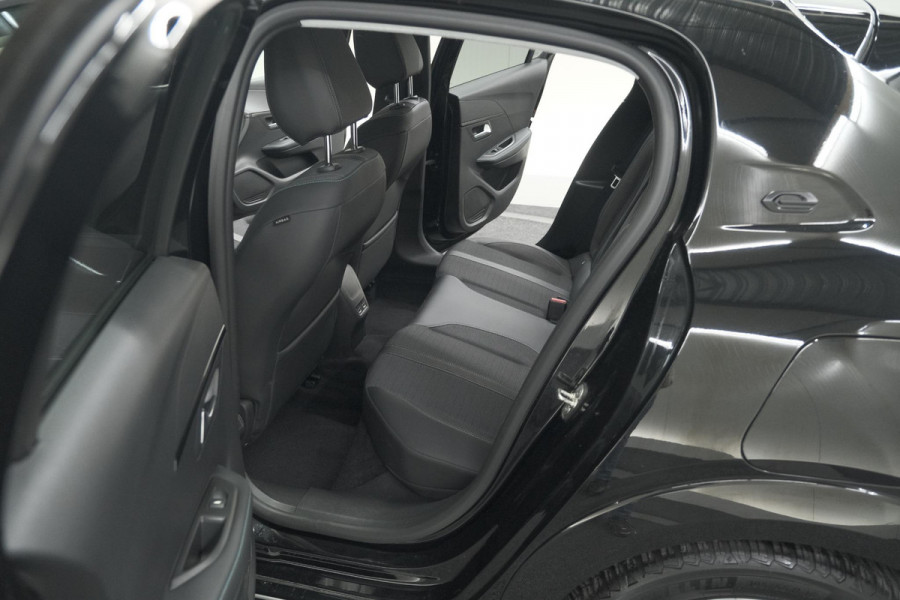 Peugeot e-208 EV Allure 50 kWh | 3 Fase Laadfunctie | Parkeersensoren | Apple Carplay
