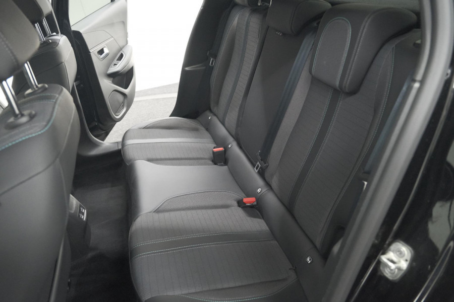 Peugeot e-208 EV Allure 50 kWh | 3 Fase Laadfunctie | Parkeersensoren | Apple Carplay