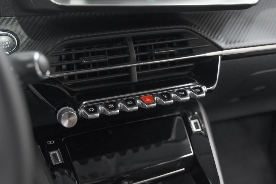 Peugeot e-208 EV Allure 50 kWh | 3 Fase Laadfunctie | Parkeersensoren | Apple Carplay