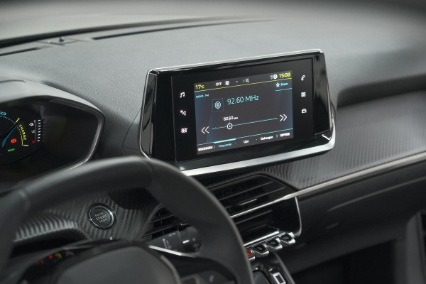 Peugeot e-208 EV Allure 50 kWh | 3 Fase Laadfunctie | Parkeersensoren | Apple Carplay