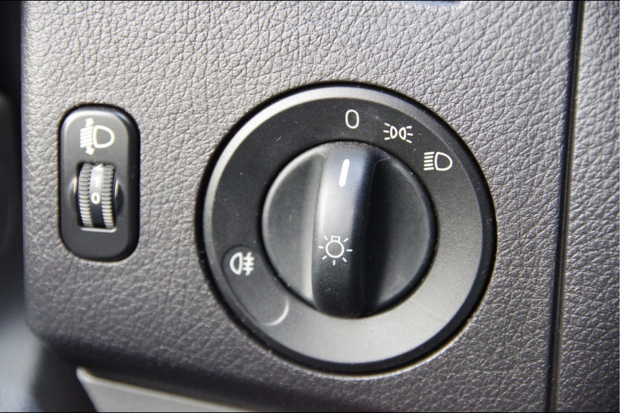 Mercedes-Benz Sprinter 519 3.0 V6 KIPPER 3 ZIJDIG, OPEN LAADBAK, 3.5T TREKHAAK, DUBBELLUCHT, AIRCO, CRUISE, MF STUURWIEL, PICK-UP ,PICKUP