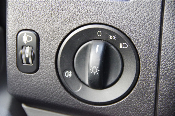 Mercedes-Benz Sprinter 519 3.0 V6 KIPPER 3 ZIJDIG, OPEN LAADBAK, 3.5T TREKHAAK, DUBBELLUCHT, AIRCO, CRUISE, MF STUURWIEL, PICK-UP ,PICKUP