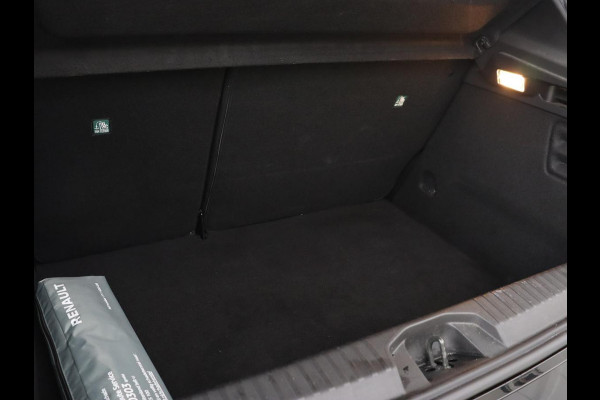 Renault Clio 1.6 E-Tech Hybrid 140 Intens | Stoelverwarming | Camera | Carplay | Stuurverwarming | Half leder | Full LED | Navigatie | Climate control | Cruise control | Parkeerhulp