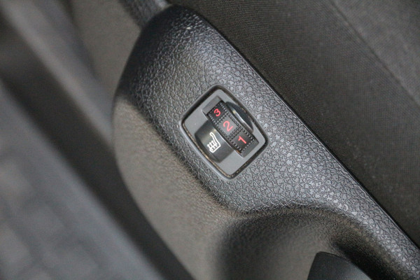 Peugeot Expert 2.0 BlueHDi 180 | Aut. | 2x Schuifdeur | Keyless | Navi | Camera | Clima..