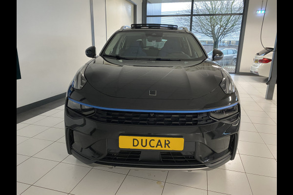 Lynk & Co 01 1.5 Panoramadak / Apple carplay android / 360 Camera / gelaagd glas