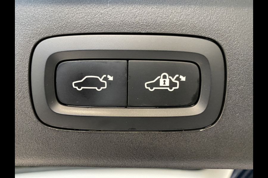 Lynk & Co 01 1.5 Panoramadak / Apple carplay android / 360 Camera / gelaagd glas