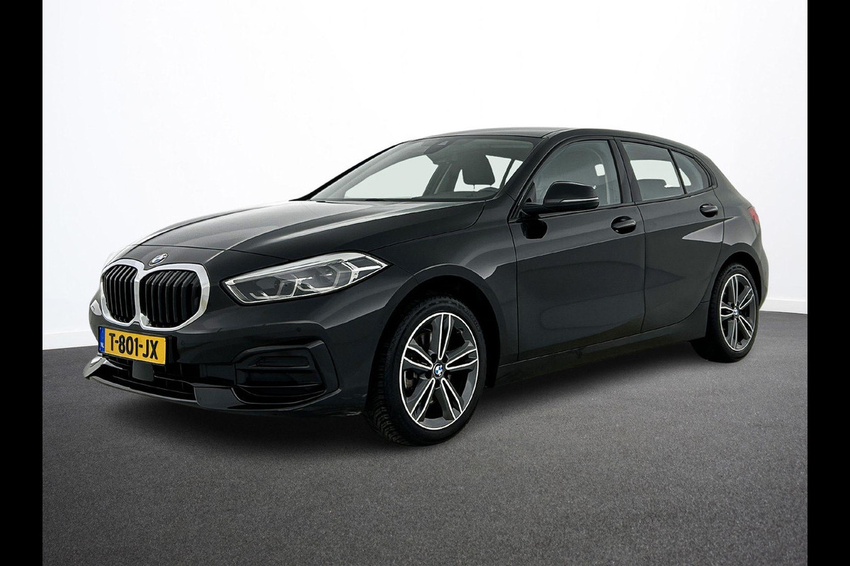 BMW 1-serie 118i Business Edition Automaat Navigatie Apple Carplay/Android Auto Parkeersensoren Cruise Control Virtual Cockpit Full Led Lichtmetalen velgen Climate Control