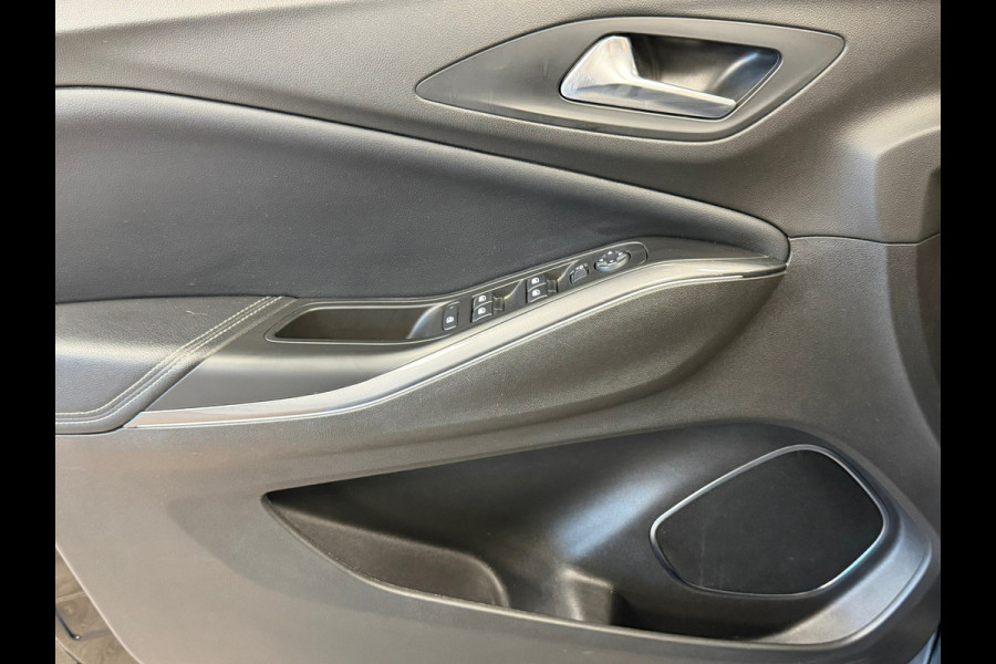 Opel Grandland X 1.6 Turbo Hybrid4 Ultimate AUT. KEYLESS-GO APPLE CARPLAY NAVIGATIE CRUISE PDC CAMERA STOELVERWARMING LANE-ASSIST