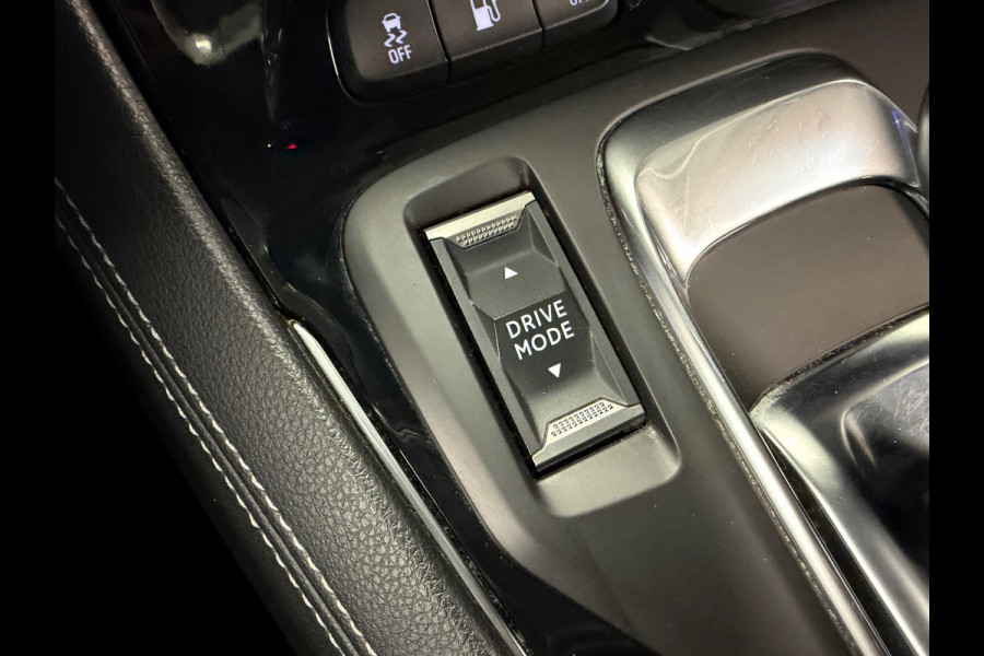 Opel Grandland X 1.6 Turbo Hybrid4 Ultimate AUT. KEYLESS-GO APPLE CARPLAY NAVIGATIE CRUISE PDC CAMERA STOELVERWARMING LANE-ASSIST