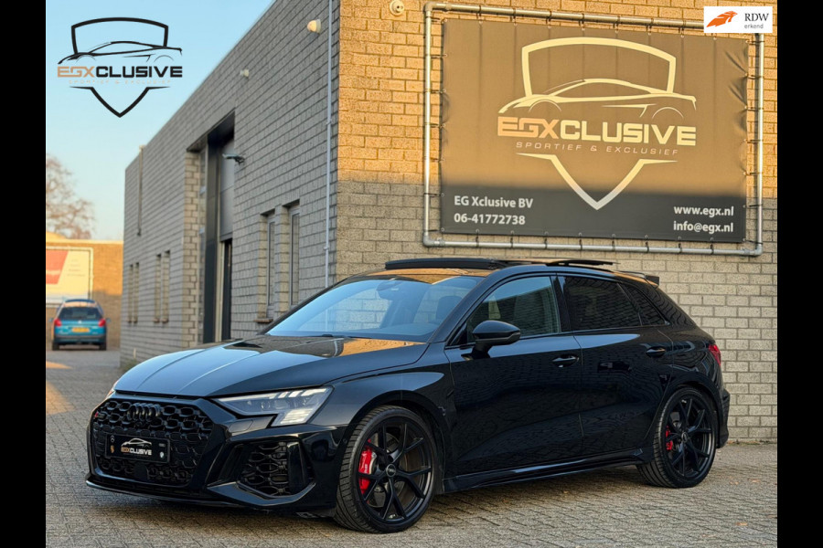 Audi RS3 Sportback 2.5 TFSI Quattro Pano/Carbon/Camera/Keyless