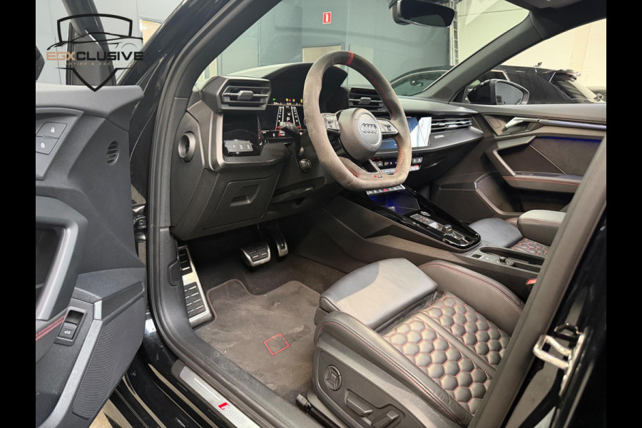 Audi RS3 Sportback 2.5 TFSI Quattro Pano/Carbon/Camera/Keyless