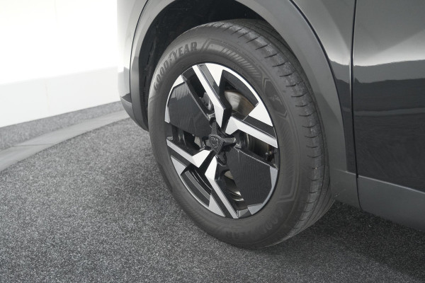 Peugeot 2008 PureTech 130 EAT8 GT | Camera | Parkeersensoren | Apple Carplay