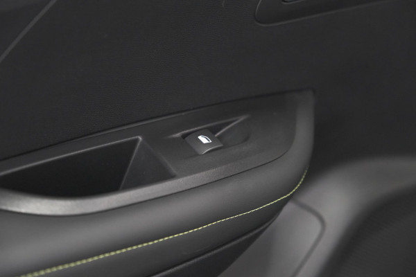 Peugeot 2008 PureTech 130 EAT8 GT | Camera | Parkeersensoren | Apple Carplay