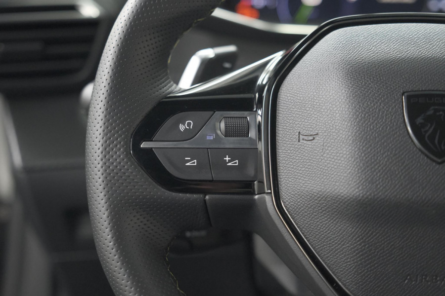Peugeot 2008 PureTech 130 EAT8 GT | Camera | Parkeersensoren | Apple Carplay