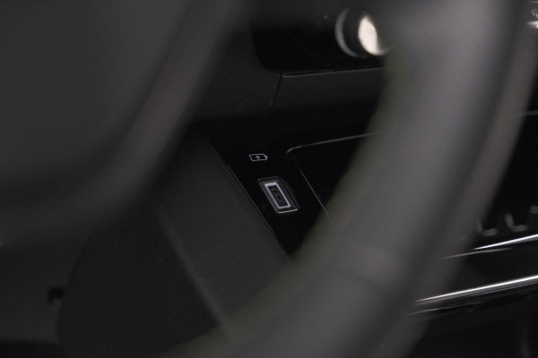 Peugeot 2008 PureTech 130 EAT8 GT | Camera | Parkeersensoren | Apple Carplay