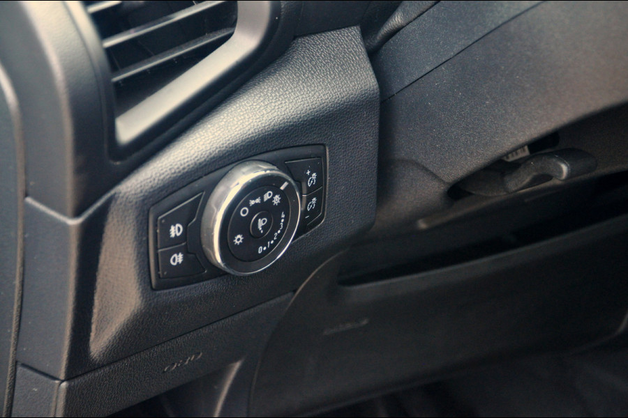 Ford EcoSport 1.0 EcoBoost 125 PK Titanium | Navigatie | Trekhaak | All season |  Nette staat!