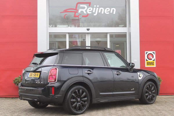 MINI Countryman 2.0 Cooper S E 220PK ALL4 CHILI | UNION JACK ACHTERLICHTEN | LEDEREN BEKLEDING | ELEKTRISCH BEDIENBARE VOORSTOELEN MET GEHEUGENFUNSCTIE OP DE BESTUURDERSSTOEL | STOEL/VOORRUIT VERWARMING | FULL LED KOPLAMPEN | DRAADLOZE APPLE CARPLAY/ANDROID AUTO | DRAADLOZE TELEFOONLADER | NAVIGATIE | EXTRA GETINTE ACHTERRUITEN | ZWART DAK | 18" LICHTMETALEN VELGEN BLACK 10 SPAAKS | ACHTERUITRIJ CAMERA | PARKEERSENSOREN VOOR EN ACHTER | CLIMATE CONTROL | KEYLESS ENTRY/START | HUD (HEAD UP DISPLAY) | ADAPTIVE CRUISE CONTROL | DAB+ RADIO | DONKERE HEMEL BEKLEDING |