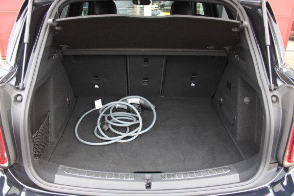 MINI Countryman 2.0 Cooper S E 220PK ALL4 CHILI | UNION JACK ACHTERLICHTEN | LEDEREN BEKLEDING | ELEKTRISCH BEDIENBARE VOORSTOELEN MET GEHEUGENFUNSCTIE OP DE BESTUURDERSSTOEL | STOEL/VOORRUIT VERWARMING | FULL LED KOPLAMPEN | DRAADLOZE APPLE CARPLAY/ANDROID AUTO | DRAADLOZE TELEFOONLADER | NAVIGATIE | EXTRA GETINTE ACHTERRUITEN | ZWART DAK | 18" LICHTMETALEN VELGEN BLACK 10 SPAAKS | ACHTERUITRIJ CAMERA | PARKEERSENSOREN VOOR EN ACHTER | CLIMATE CONTROL | KEYLESS ENTRY/START | HUD (HEAD UP DISPLAY) | ADAPTIVE CRUISE CONTROL | DAB+ RADIO | DONKERE HEMEL BEKLEDING |