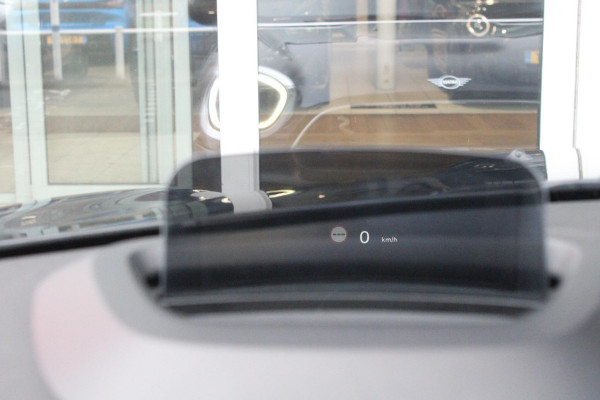 MINI Countryman 2.0 Cooper S E 220PK ALL4 CHILI | UNION JACK ACHTERLICHTEN | LEDEREN BEKLEDING | ELEKTRISCH BEDIENBARE VOORSTOELEN MET GEHEUGENFUNSCTIE OP DE BESTUURDERSSTOEL | STOEL/VOORRUIT VERWARMING | FULL LED KOPLAMPEN | DRAADLOZE APPLE CARPLAY/ANDROID AUTO | DRAADLOZE TELEFOONLADER | NAVIGATIE | EXTRA GETINTE ACHTERRUITEN | ZWART DAK | 18" LICHTMETALEN VELGEN BLACK 10 SPAAKS | ACHTERUITRIJ CAMERA | PARKEERSENSOREN VOOR EN ACHTER | CLIMATE CONTROL | KEYLESS ENTRY/START | HUD (HEAD UP DISPLAY) | ADAPTIVE CRUISE CONTROL | DAB+ RADIO | DONKERE HEMEL BEKLEDING |