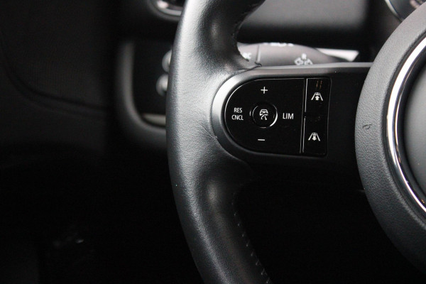 MINI Countryman 2.0 Cooper S E 220PK ALL4 CHILI | UNION JACK ACHTERLICHTEN | LEDEREN BEKLEDING | ELEKTRISCH BEDIENBARE VOORSTOELEN MET GEHEUGENFUNSCTIE OP DE BESTUURDERSSTOEL | STOEL/VOORRUIT VERWARMING | FULL LED KOPLAMPEN | DRAADLOZE APPLE CARPLAY/ANDROID AUTO | DRAADLOZE TELEFOONLADER | NAVIGATIE | EXTRA GETINTE ACHTERRUITEN | ZWART DAK | 18" LICHTMETALEN VELGEN BLACK 10 SPAAKS | ACHTERUITRIJ CAMERA | PARKEERSENSOREN VOOR EN ACHTER | CLIMATE CONTROL | KEYLESS ENTRY/START | HUD (HEAD UP DISPLAY) | ADAPTIVE CRUISE CONTROL | DAB+ RADIO | DONKERE HEMEL BEKLEDING |