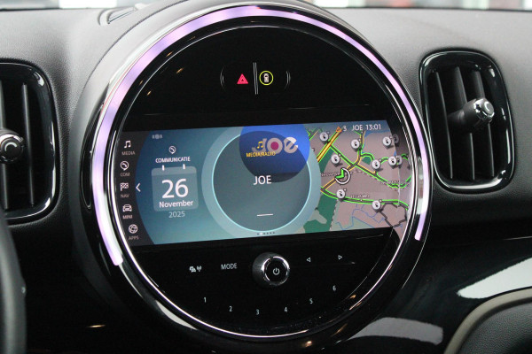 MINI Countryman 2.0 Cooper S E 220PK ALL4 CHILI | UNION JACK ACHTERLICHTEN | LEDEREN BEKLEDING | ELEKTRISCH BEDIENBARE VOORSTOELEN MET GEHEUGENFUNSCTIE OP DE BESTUURDERSSTOEL | STOEL/VOORRUIT VERWARMING | FULL LED KOPLAMPEN | DRAADLOZE APPLE CARPLAY/ANDROID AUTO | DRAADLOZE TELEFOONLADER | NAVIGATIE | EXTRA GETINTE ACHTERRUITEN | ZWART DAK | 18" LICHTMETALEN VELGEN BLACK 10 SPAAKS | ACHTERUITRIJ CAMERA | PARKEERSENSOREN VOOR EN ACHTER | CLIMATE CONTROL | KEYLESS ENTRY/START | HUD (HEAD UP DISPLAY) | ADAPTIVE CRUISE CONTROL | DAB+ RADIO | DONKERE HEMEL BEKLEDING |