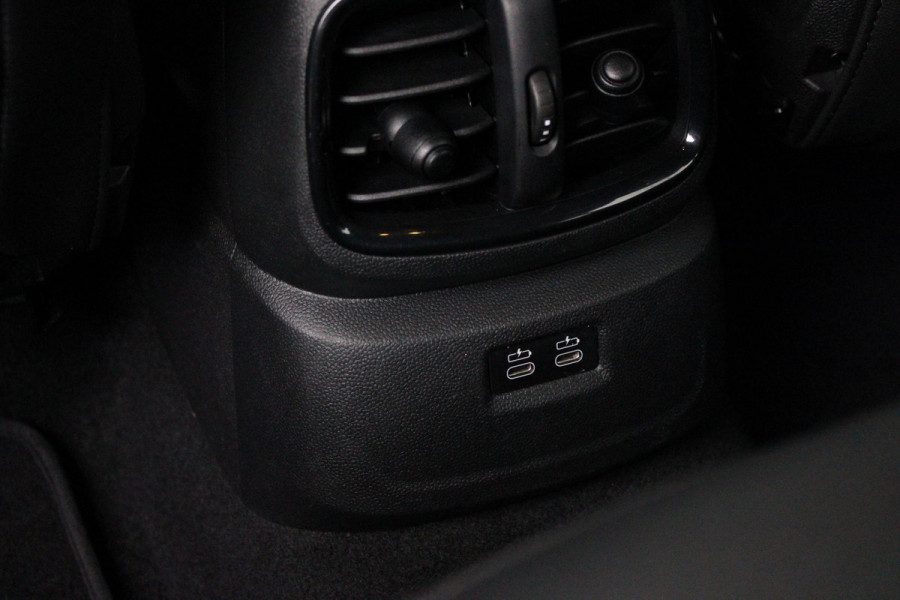 MINI Countryman 2.0 Cooper S E 220PK ALL4 CHILI | UNION JACK ACHTERLICHTEN | LEDEREN BEKLEDING | ELEKTRISCH BEDIENBARE VOORSTOELEN MET GEHEUGENFUNSCTIE OP DE BESTUURDERSSTOEL | STOEL/VOORRUIT VERWARMING | FULL LED KOPLAMPEN | DRAADLOZE APPLE CARPLAY/ANDROID AUTO | DRAADLOZE TELEFOONLADER | NAVIGATIE | EXTRA GETINTE ACHTERRUITEN | ZWART DAK | 18" LICHTMETALEN VELGEN BLACK 10 SPAAKS | ACHTERUITRIJ CAMERA | PARKEERSENSOREN VOOR EN ACHTER | CLIMATE CONTROL | KEYLESS ENTRY/START | HUD (HEAD UP DISPLAY) | ADAPTIVE CRUISE CONTROL | DAB+ RADIO | DONKERE HEMEL BEKLEDING |