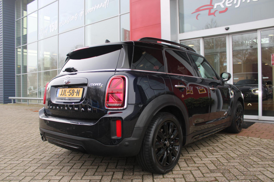 MINI Countryman 2.0 Cooper S E 220PK ALL4 CHILI | UNION JACK ACHTERLICHTEN | LEDEREN BEKLEDING | ELEKTRISCH BEDIENBARE VOORSTOELEN MET GEHEUGENFUNSCTIE OP DE BESTUURDERSSTOEL | STOEL/VOORRUIT VERWARMING | FULL LED KOPLAMPEN | DRAADLOZE APPLE CARPLAY/ANDROID AUTO | DRAADLOZE TELEFOONLADER | NAVIGATIE | EXTRA GETINTE ACHTERRUITEN | ZWART DAK | 18" LICHTMETALEN VELGEN BLACK 10 SPAAKS | ACHTERUITRIJ CAMERA | PARKEERSENSOREN VOOR EN ACHTER | CLIMATE CONTROL | KEYLESS ENTRY/START | HUD (HEAD UP DISPLAY) | ADAPTIVE CRUISE CONTROL | DAB+ RADIO | DONKERE HEMEL BEKLEDING |