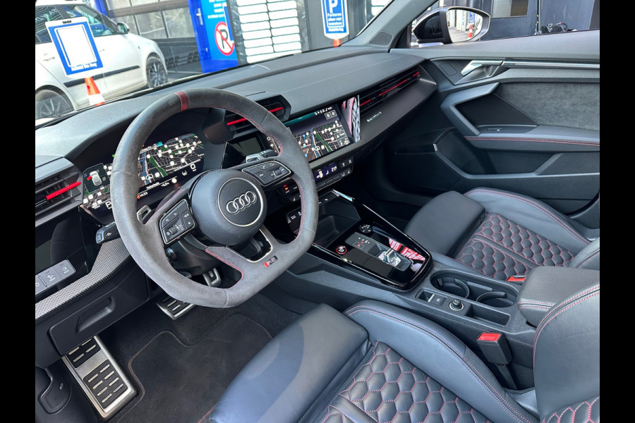 Audi A3 Sportback 2.5 TFSI RS 3 Quattro 294Kw Pano Incl BTW!