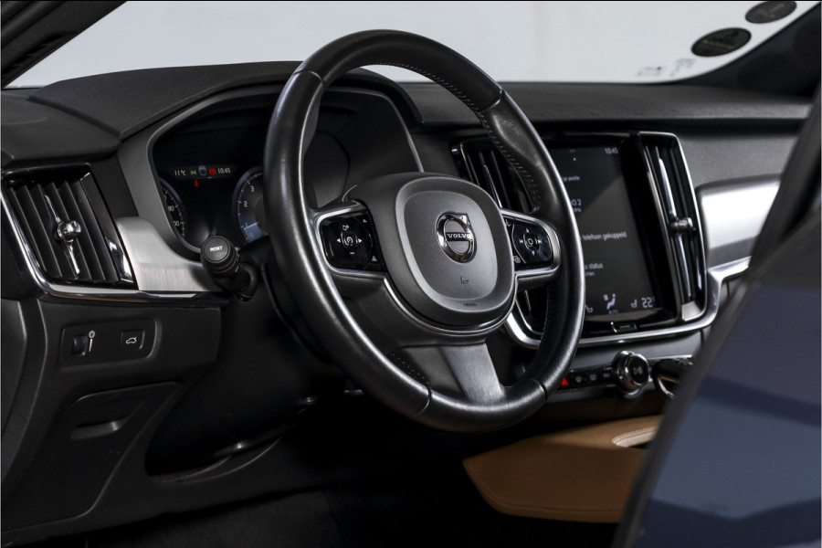 Volvo S90 2.0 T4 190 PK Momentum+ - Automaat Orig. NL | Polestar Engineerd | Dig. Cockpit | Cruise | Stoelverw. | PDC | NAV + App. Connect | ECC | Elek.Trekhaak | LM 18" |
