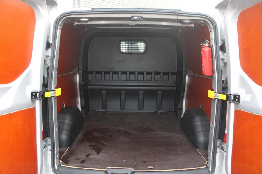 Ford Transit Custom Dubbele Cabine 320 2.0 TDCI L2H1 Sport | Trekhaak | Camera | Winterpack | 18 INCH Lichtmetalen Velgen | Airco | Adaptieve Cruise Control