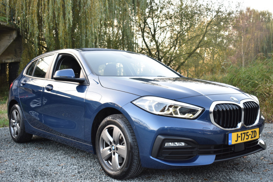 BMW 1-serie 118IA 140PK AUT. EXECUTIVE EDITION HEAD-UP/NAVI/CAMERA