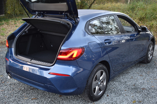 BMW 1-serie 118IA 140PK AUT. EXECUTIVE EDITION HEAD-UP/NAVI/CAMERA