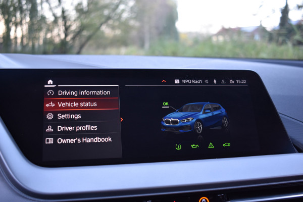 BMW 1-serie 118IA 140PK AUT. EXECUTIVE EDITION HEAD-UP/NAVI/CAMERA