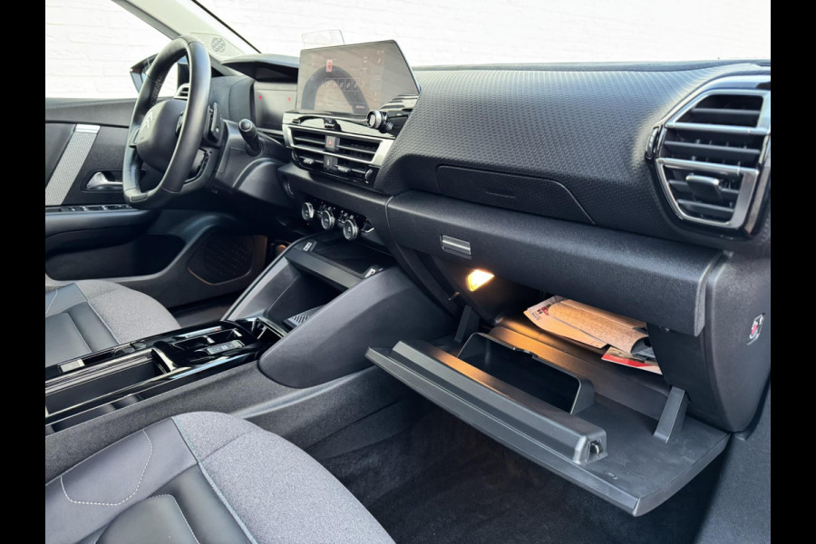Citroën C4 1.2 PureTech Feel Automaat Adaptive cruise Airco Apple / Android Dodehoekdetectie Navi Parkeercamera / sensoren Head-Up