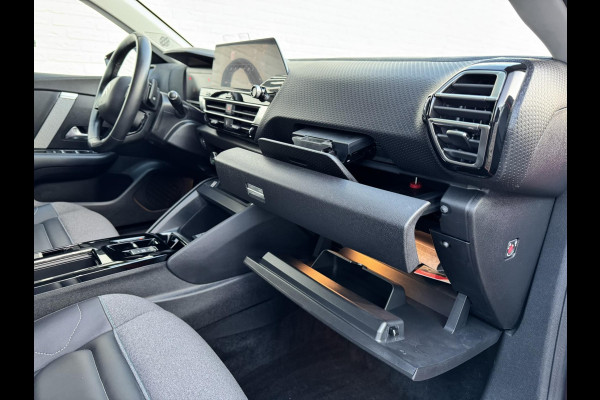 Citroën C4 1.2 PureTech Feel Automaat Adaptive cruise Airco Apple / Android Dodehoekdetectie Navi Parkeercamera / sensoren Head-Up