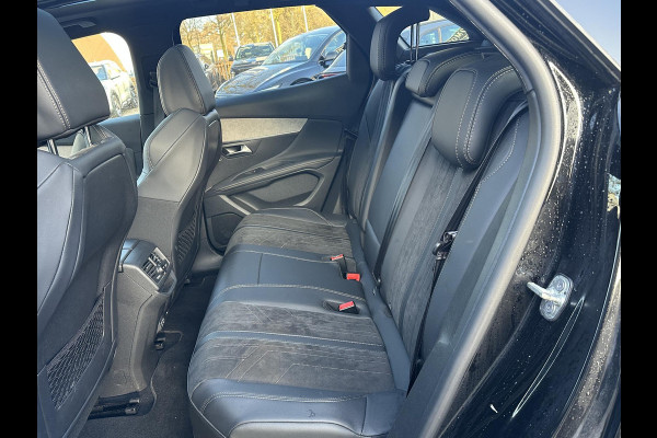 Peugeot 3008 1.6 HYbrid4 300 GT COMPLETE AUTO| PANO| ELEK. ACHTERKLEP| TREKHAAK| ELEK. STOEL + MASSAGE| FOCAL AUDIO| CAMERA ACHTER + VOOR| STOELVERWARMING| ADAP. CRUISE