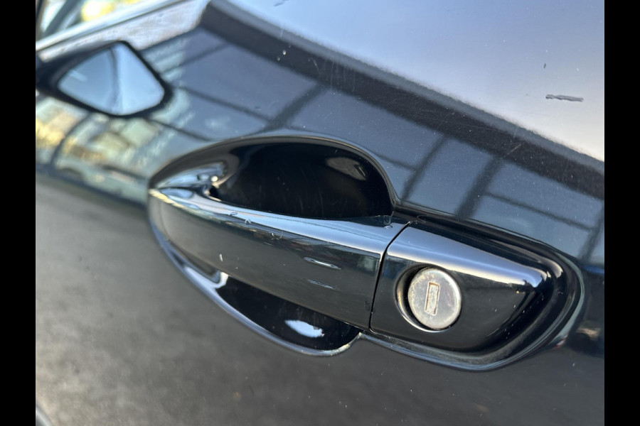 Peugeot 3008 1.6 HYbrid4 300 GT COMPLETE AUTO| PANO| ELEK. ACHTERKLEP| TREKHAAK| ELEK. STOEL + MASSAGE| FOCAL AUDIO| CAMERA ACHTER + VOOR| STOELVERWARMING| ADAP. CRUISE